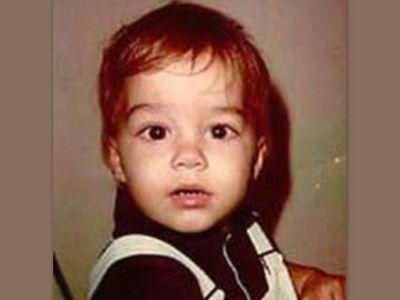 Ποιος είναι ο γλυκύτατος μπόμπιρας της φωτογραφίας;