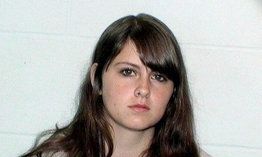 Μπέιμπι σίτερ ομολόγησε ότι παρενοχλούσε σεξουαλικά τα 14χρονα αγόρια που πρόσεχε!