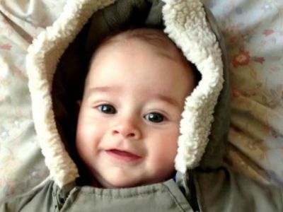 Πατέρας «χώρεσε» σε ένα βίντεο τον έναν χρόνο ζωής του γιου του!