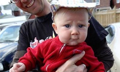 Ελευθερία επιλογής ή ανοησία; Γονείς μεγαλώνουν τα παιδιά τους, χωρίς φύλο! (φωτογραφίες)