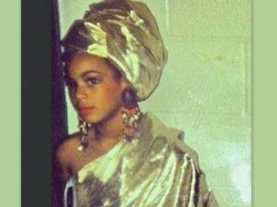 Ποια είναι η κουκλίτσα της φωτογραφίας;