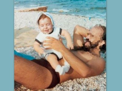 Ποιο είναι το γλυκό κοριτσάκι που κάθεται στην κοιλιά του πολύ γνωστού μπαμπά της;