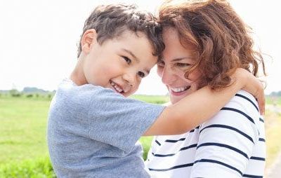 Τρεις λόγοι για τους οποίους πρέπει να ζητάμε «συγγνώμη» στο παιδί μας!