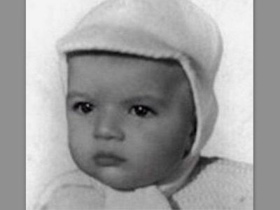 Σήμερα είναι ένας από τους γοητευτικότερους άντρες του Χόλιγουντ. Ποιος είναι;