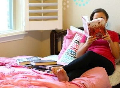 9 τρόποι για να ενθαρρύνετε τα παιδιά σας να διαβάζουν βιβλία