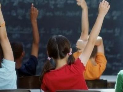 Μαθητές της Ελληνικής κοινότητας στην Αλβανία μένουν χωρίς Ελληνικά βιβλία!