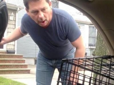 Το δώρο έκπληξη στον μπαμπά μετά τον χαμό του σκύλου του! (βίντεο)