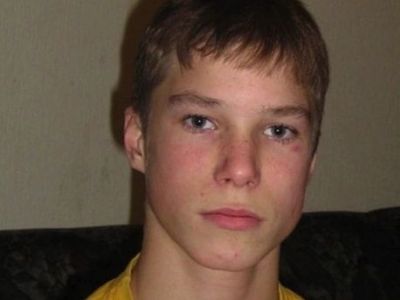 Το συγκλονιστικό βίντεο ενός έφηβου: «Πώς η υιοθεσία έσωσε τη ζωή μου»