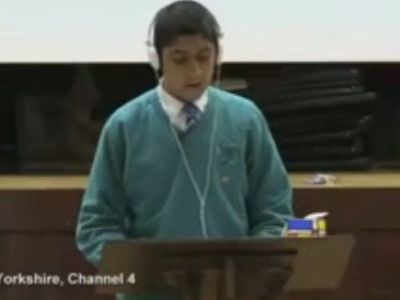 16χρονος με τραυλισμό κατάφερε να μιλήσει προκαλώντας συγκίνηση! (βίντεο)