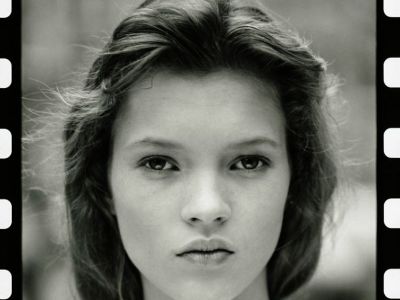 Η έφηβη Κέιτ Μος λίγο πριν κατακτήσει τις διεθνείς πασαρέλες! (Αδημοσίευτες φωτογραφίες)