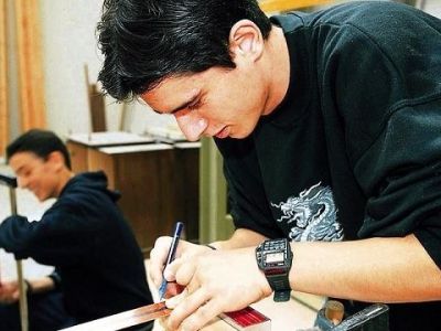 Υποτροφίες σε σπουδαστές δημοσίων ΙΕΚ