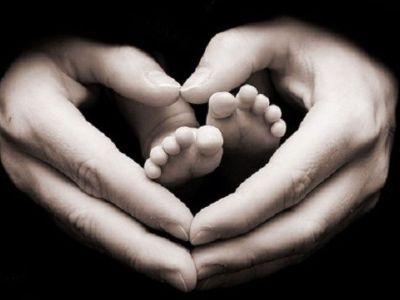 Μητέρα αρνείται να δει το νεογέννητο παιδί της γιατί δεν έχει χρήματα να το μεγαλώσει