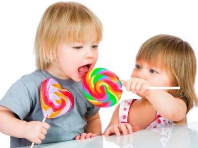 Πόσα γλυκά μπορεί να φάει ένα παιδί;