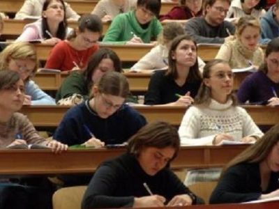 Μίζες υπέρ αδυνάτων: Στέγη σε άπορους φοιτητές και κομπιούτερ σε τυφλούς μαθητές