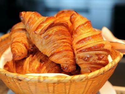 Συνταγή για σπιτικά και υγιεινά κρουασανάκια