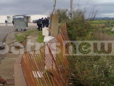 Ηλεία: Κίνδυνος για δεκάδες μαθητές σε σχολείο που «βυθίζεται»