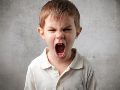 Επιθετικό παιδί: Υπάρχει λύση! Γράφει η εκπαιδευτική ψυχολόγος Δήμητρα Δάμτσα