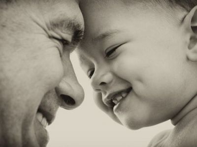 «Η άδεια καθημερινότητα ενός μόνου μπαμπά». Το γράμμα που μας ράγισε την καρδιά