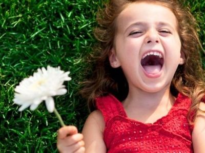 Ποια χώρα μεγαλώνει τα πιο ευτυχισμένα παιδιά;