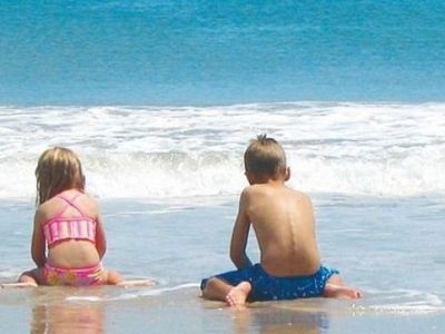 Πώς να εξοικειωθεί το παιδί μου με τη θάλασσα; Συμβουλεύει η ψυχολόγος Αλεξάνδρα Καππάτου