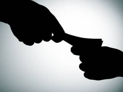 Απίστευτο! 14χρονη «έφαγε» 70.000 ευρώ από τους γονείς της κολλητής της