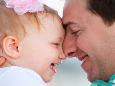 Τα Pampers γιορτάζουν την Ημέρα του Πατέρα!