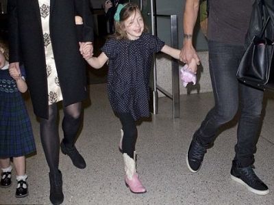 Ποιου διάσημου ζευγαριού είναι κόρη η μικρή... καουμπόισσα;