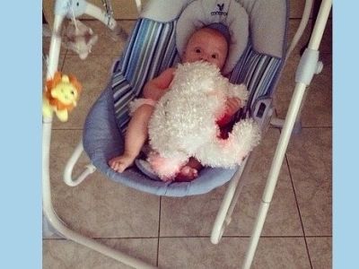 Διάσημη Ελληνίδα μαμά μας συστήνει για πρώτη φορά το μωράκι της! (εικόνες)