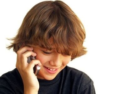 Τι να κάνω όταν το παιδί μου ζητάει να του αγοράσω κινητό τηλέφωνο;