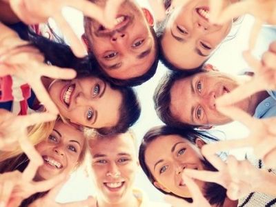 Δείξε μου τον φίλο σου να σου πω το DNA σου! Τελικά οι φιλίες μεταξύ ανθρώπων μόνο τυχαίες δεν είναι!