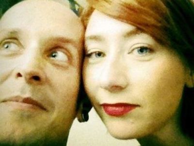 Success story: Δυο γονείς έφυγαν από την Αθήνα και σχεδιάζουν κοσμήματα στη Φολέγανδρο