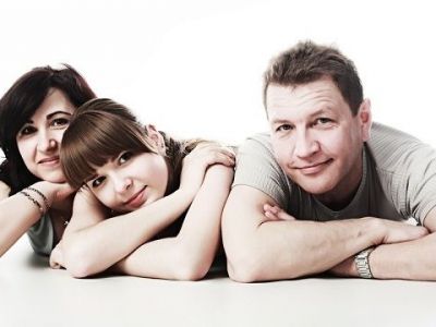 Η ηλικία έναρξης της εφηβείας στα κορίτσια εξαρτάται και από τα γονίδια των δύο γονιών