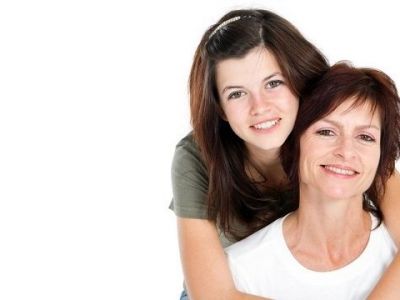 Από κορίτσι, γυναίκα: Η ανάπτυξη στήθους κατά την εφηβεία και πώς να συμπεριφερθείτε στην κόρη σας