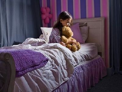 Γιατί ένα παιδί δεν κοιμάται όλο το βράδυ;