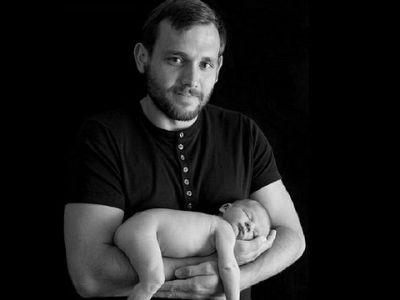 Δείτε γιατί χαμογελάει αυτό το μωράκι και γιατί ο μπαμπάς του «κλαίει»!