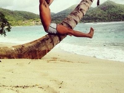 Ταξίδι για δύο στις Σεϋχέλλες για τον διάσημο μπαμπά! (εικόνες)