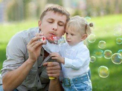 Πόσο σημαντικός είναι ο ρόλος του μπαμπά στην οικογένεια;