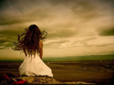 «Παντρεύεται η Ελένη. Στοπ»! Γράφει η Μαργαρίτα Θάνου