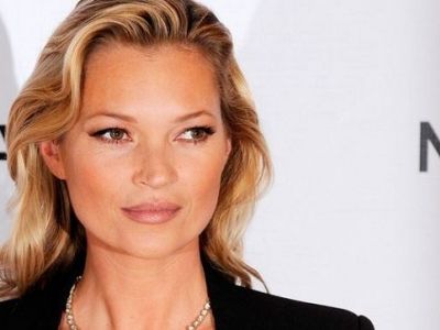 Δείτε την κόρη της Κέιτ Μος! Είναι το νέο fashion icon; (εικόνα