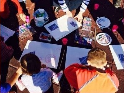 Παιχνίδι, δημιουργικότητα και μάθηση στις παιδικές χαρές της Αθήνας