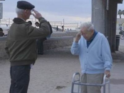 Συναντήθηκαν 70 χρόνια μετά! Η ιστορία που θα σας συγκλονίσει! (εικόνες)