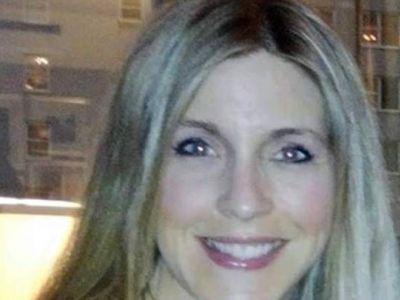 Δασκάλα έστειλε ημίγυμνες selfies της σε μαθητές(εικόνες)