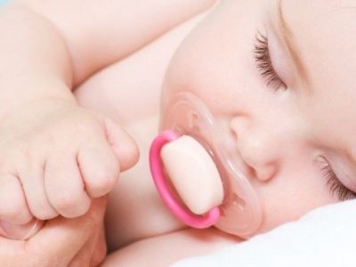 «Πόσες ώρες πρέπει να κοιμούνται τα μωρά;»