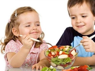 Αυτοί είναι οι «μαγικοί» τρόποι για να φάει φρούτα και λαχανικά το παιδί σας!