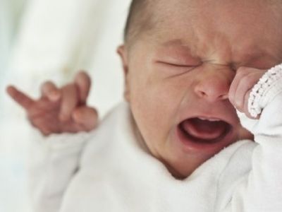 Γιατί κλαίει ένα μωρό και πώς θα το σταματήσετε;
