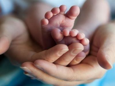 «Η γυναίκα μου μετά από πάμπολλες προσπάθειες με επεμβάσεις κατάφερε να μείνει έγκυος!»