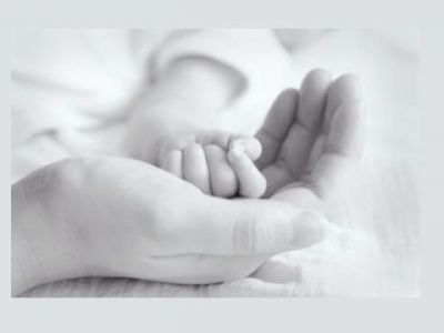 «Το πρώτο μήνυμα της ύπαρξής σου μέσα μου, ήρθε μαζί με την είδηση για την κακιά αρρώστια της μητέρας μου»