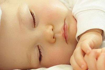 Ύπνος: Πόσες ώρες πρέπει να κοιμάται ένα μωρό από 0-36 μηνών;