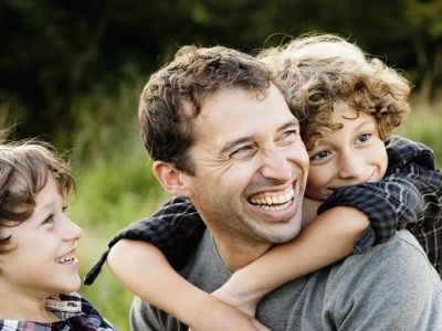 «Μπαμπάς είναι αυτός που…»-Ένα κείμενο για όλους τους μπαμπάδες!