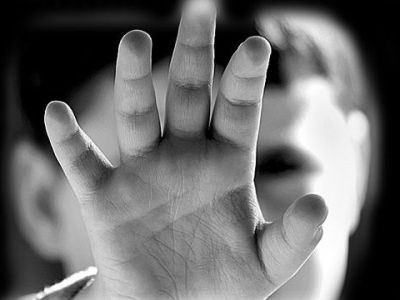 Μάθετε ποια είναι τα στοιχεία-ενδείξεις της παιδικής κακοποίησης